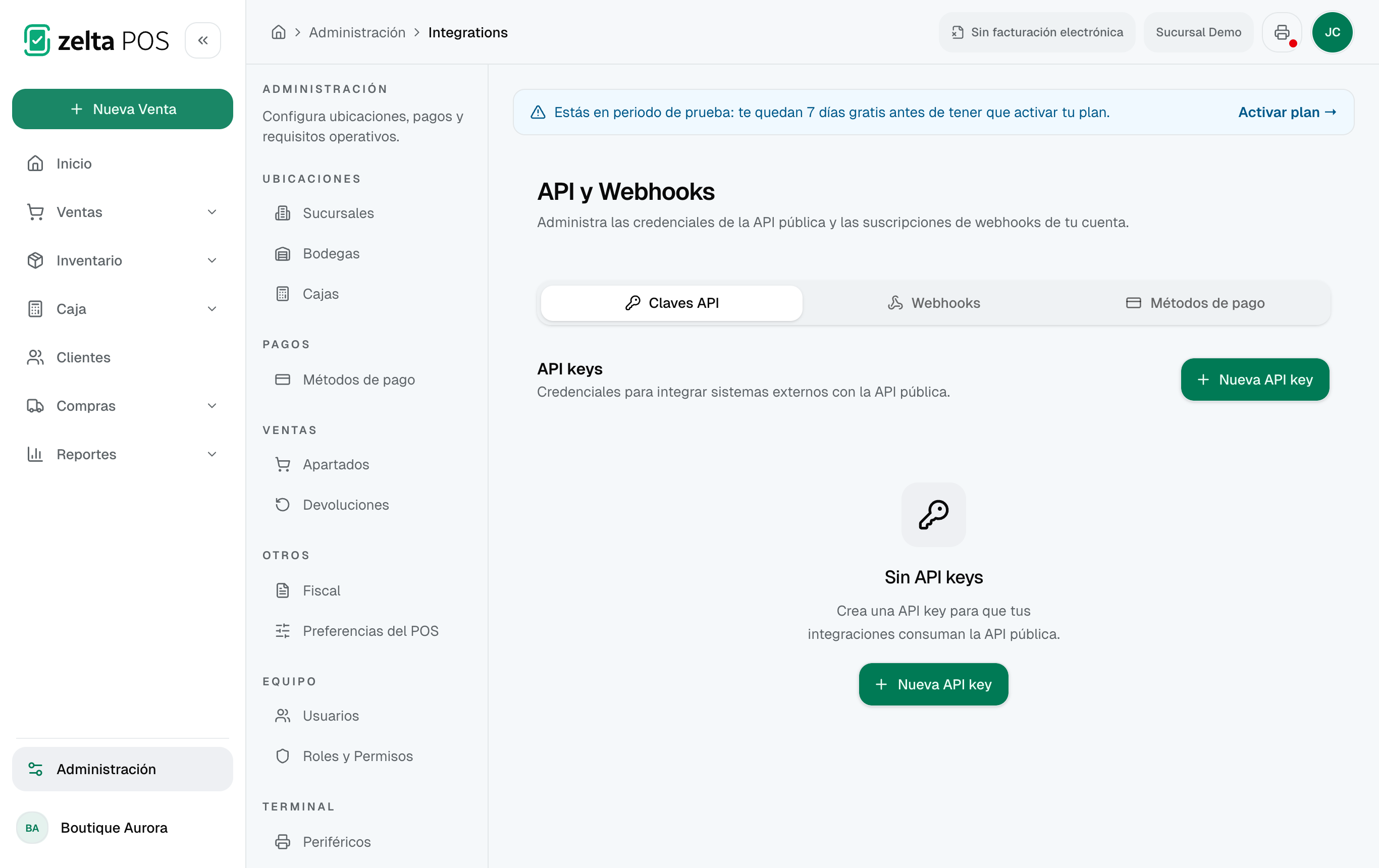Sección API y Webhooks con la pestaña Claves API